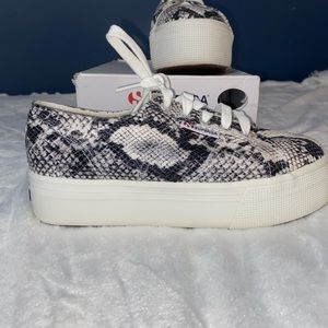 Superga Snakeskin Platform Sneakers Size 7.5 Women’s 38 Euro WORN ONCE LIKE NEW